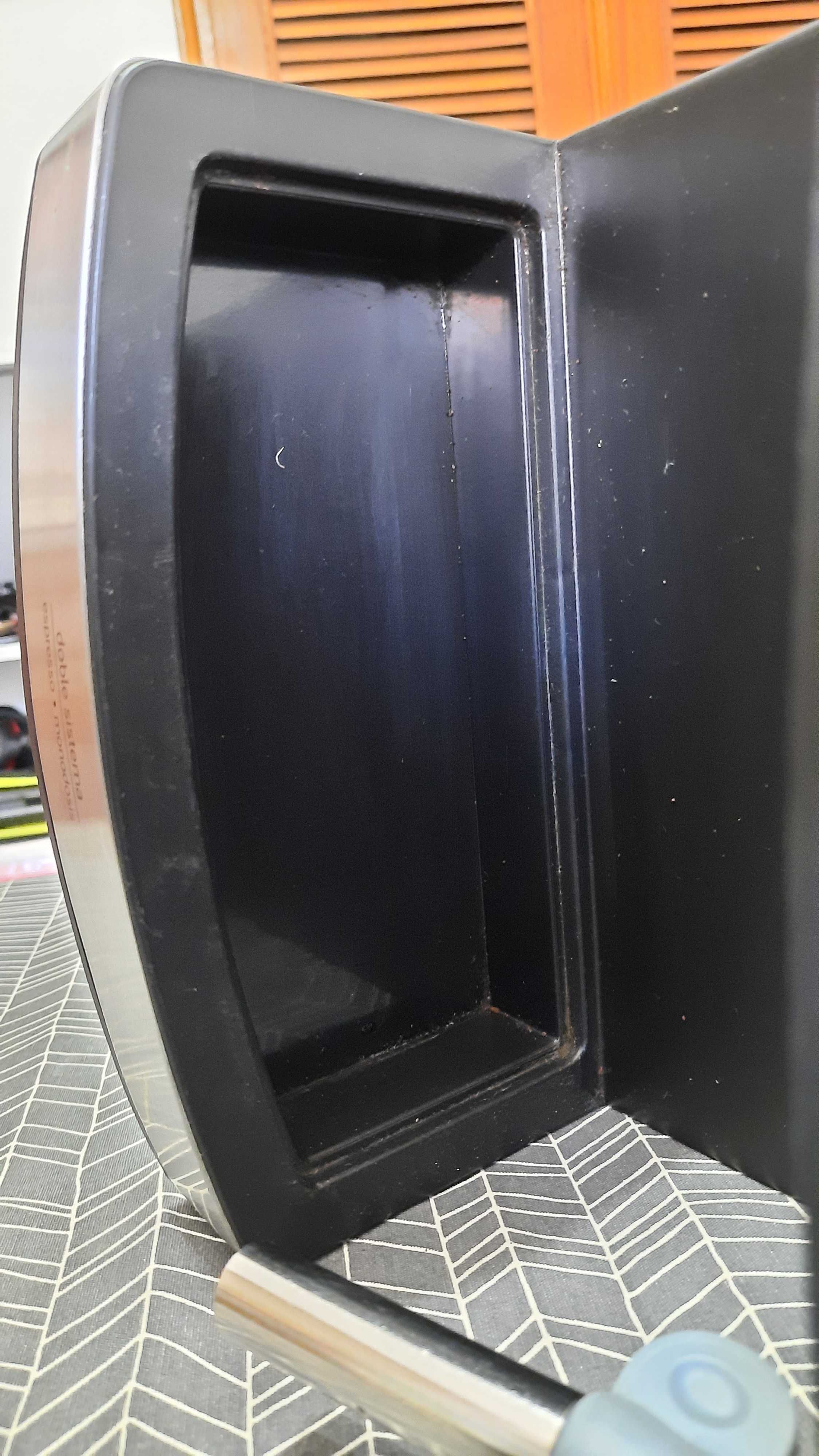 Máquina de Café Ufesa Sem Manipulo Pouco Usada