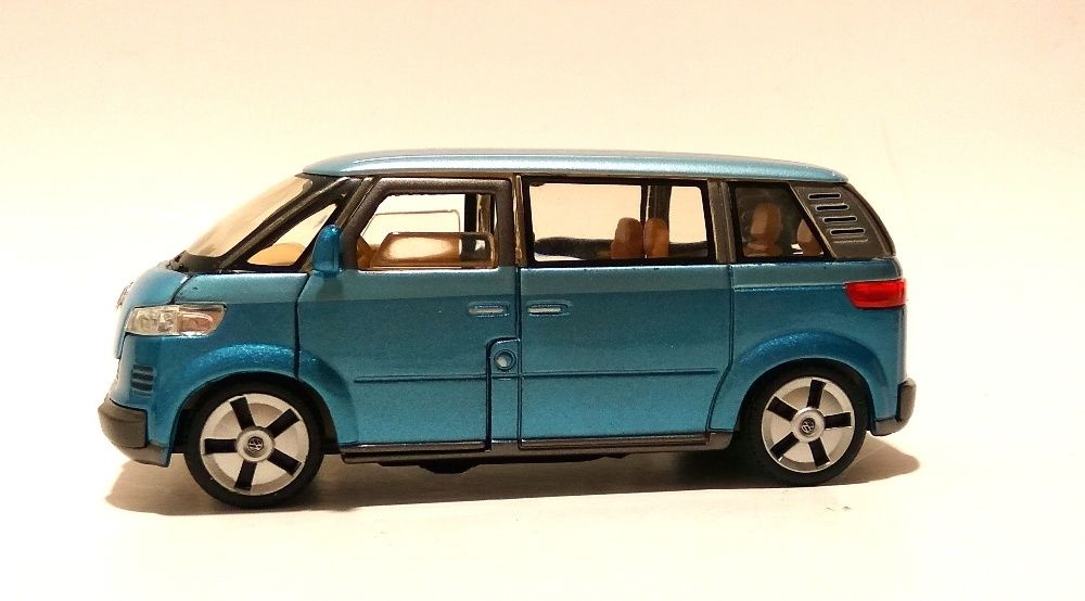 VW Microbus 2001 Cararama 1/43 модель