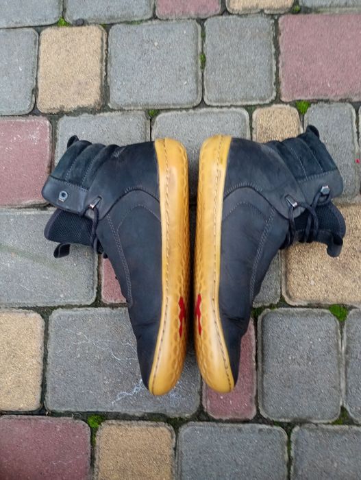 Кроссовки Vivobarefoot Primus 38