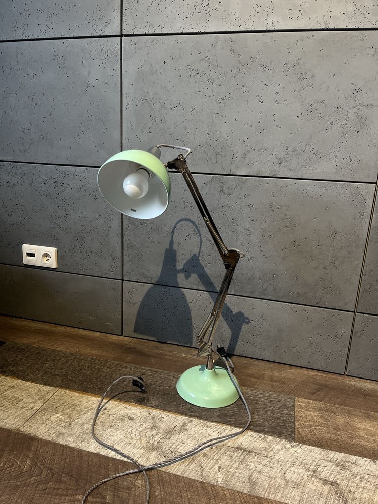 lampa lampka na biurko biurowa retro na kablu z kloszem prosta metal