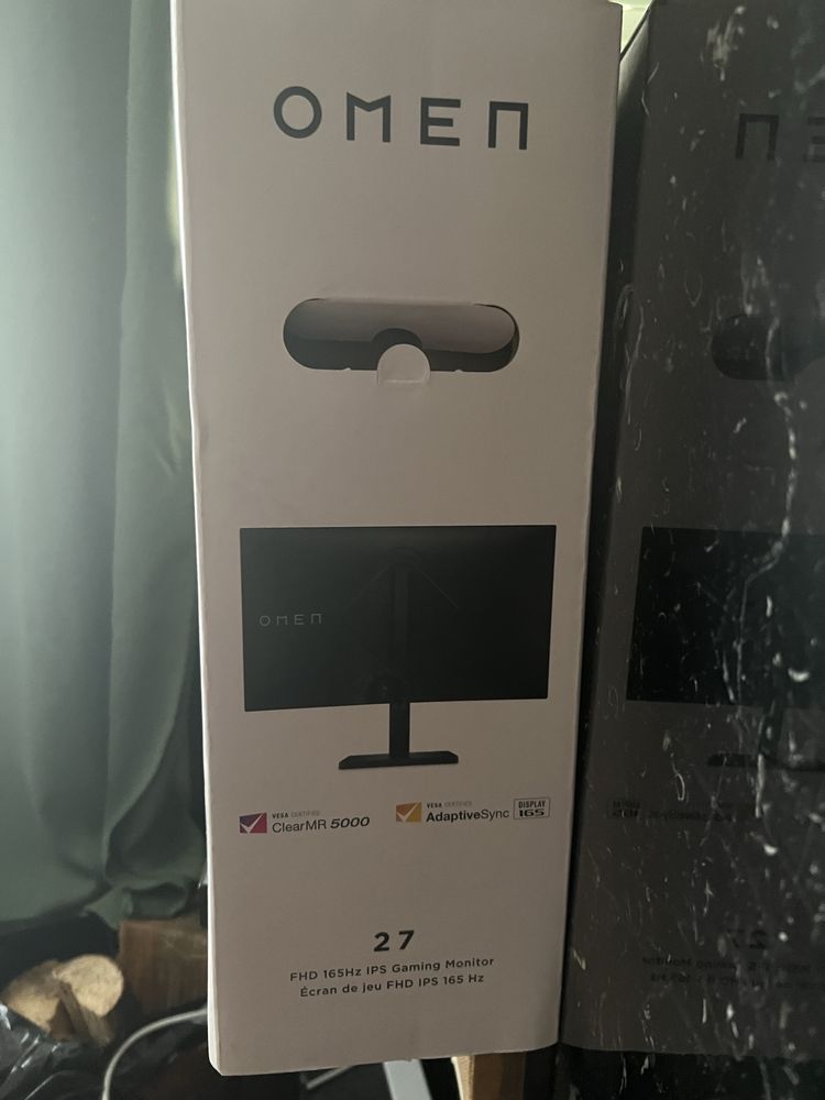 Omen 27' FHD 165HZ IPS gamming monitor
