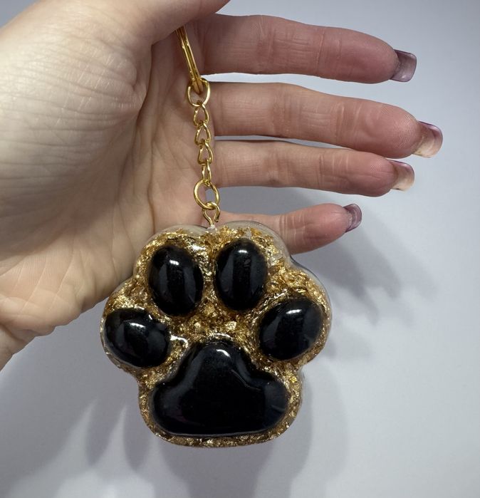 WYKONAM personalizowany breloczek z zatopioną sierścią pupila