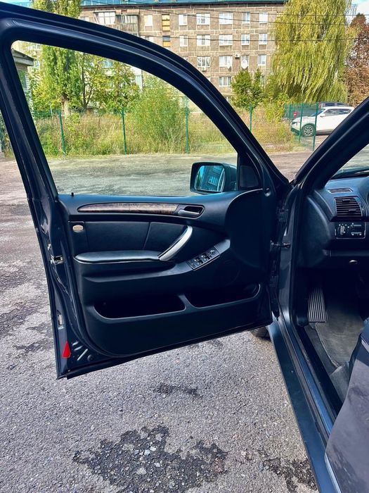 BMW x5 m57 2001 року