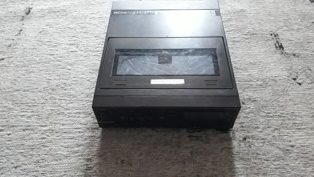 Kolekcjonerski Mini Magnetovid Panasonic  VHS / NV- 180 EG Lata  70 te