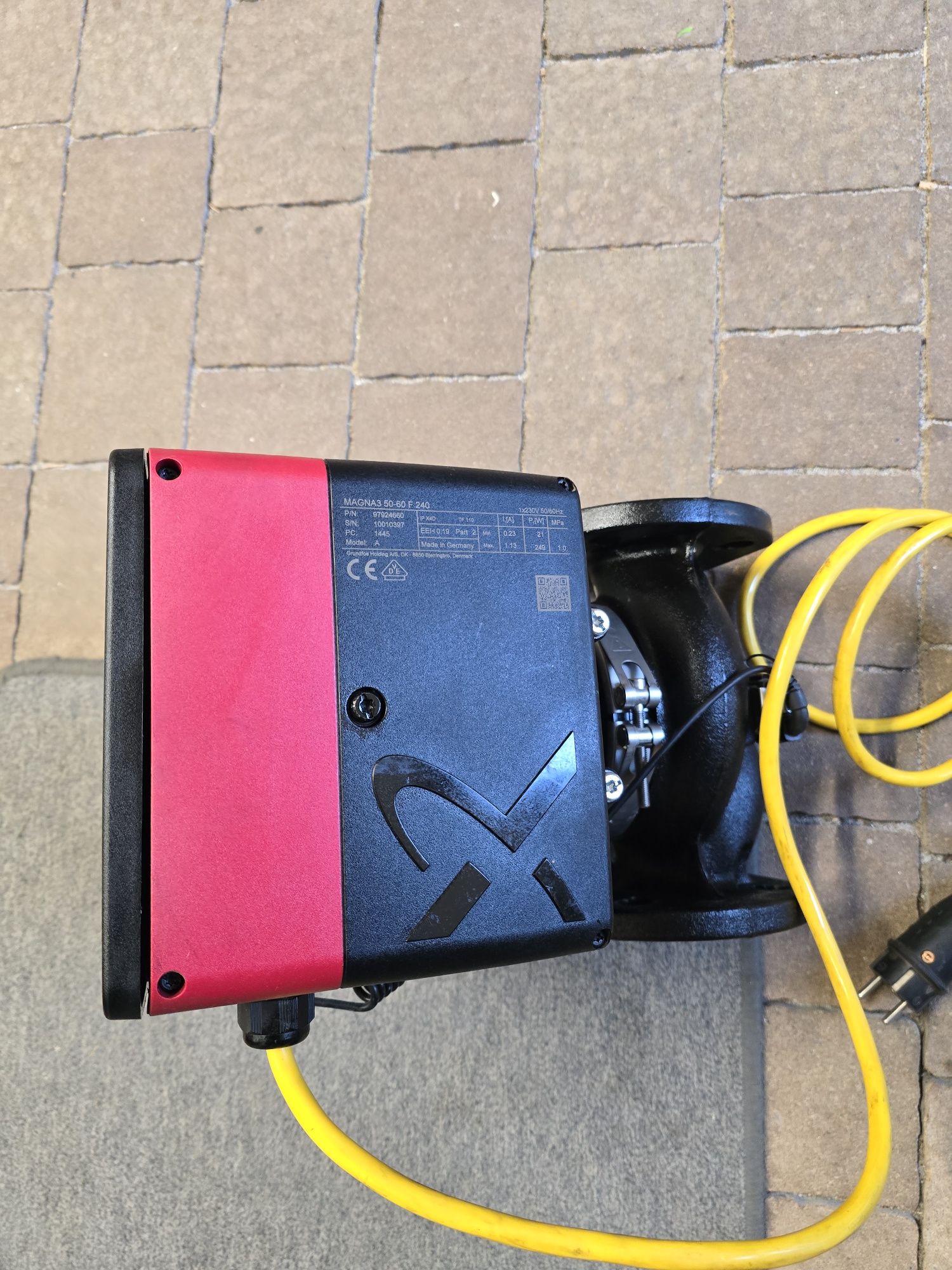 GRUNDFOS MAGNA3 50-40 f-240
