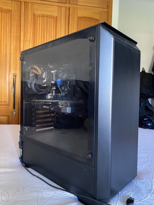 Vendo PC Gaming Intel Core i5 9400F, GTX 1060, 16GB ram.