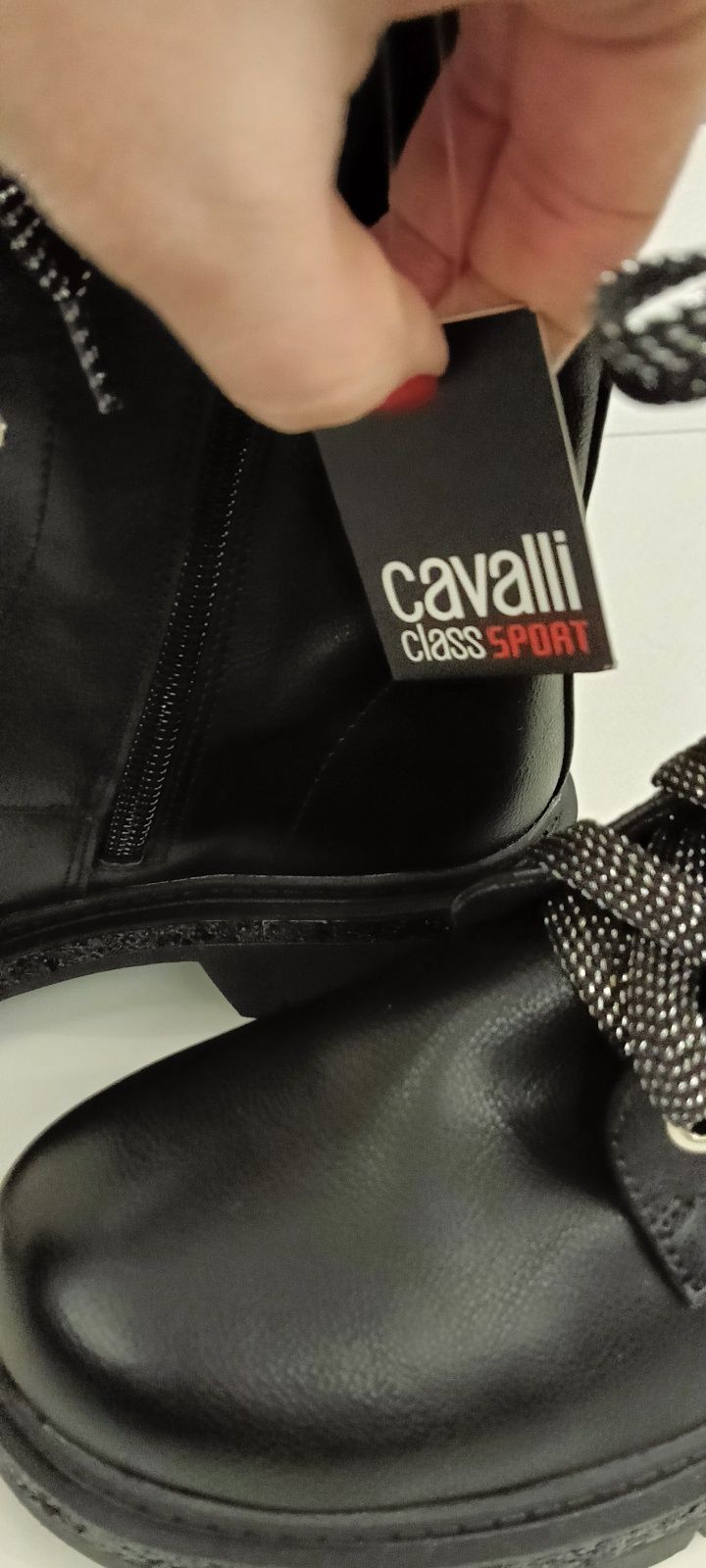 Nowe botki kozaczki Cavalli 34
