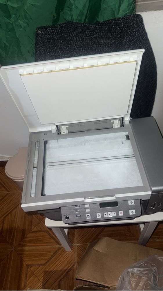 Fotocopiadora multifucional  ( nova)
