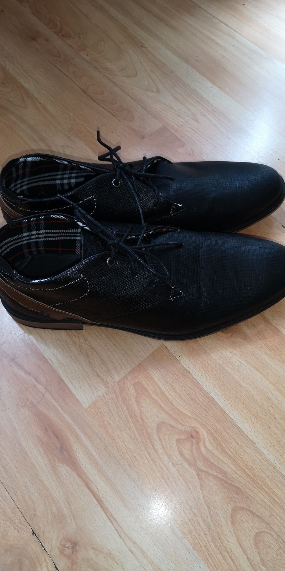 Buty męskie czarne 42