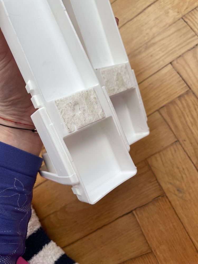 Podajniki podajnik do papieru plastikowy biały