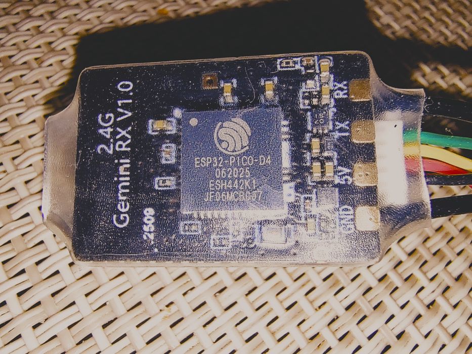 2.4g gemini rx v1.0" -  приймач (RX)