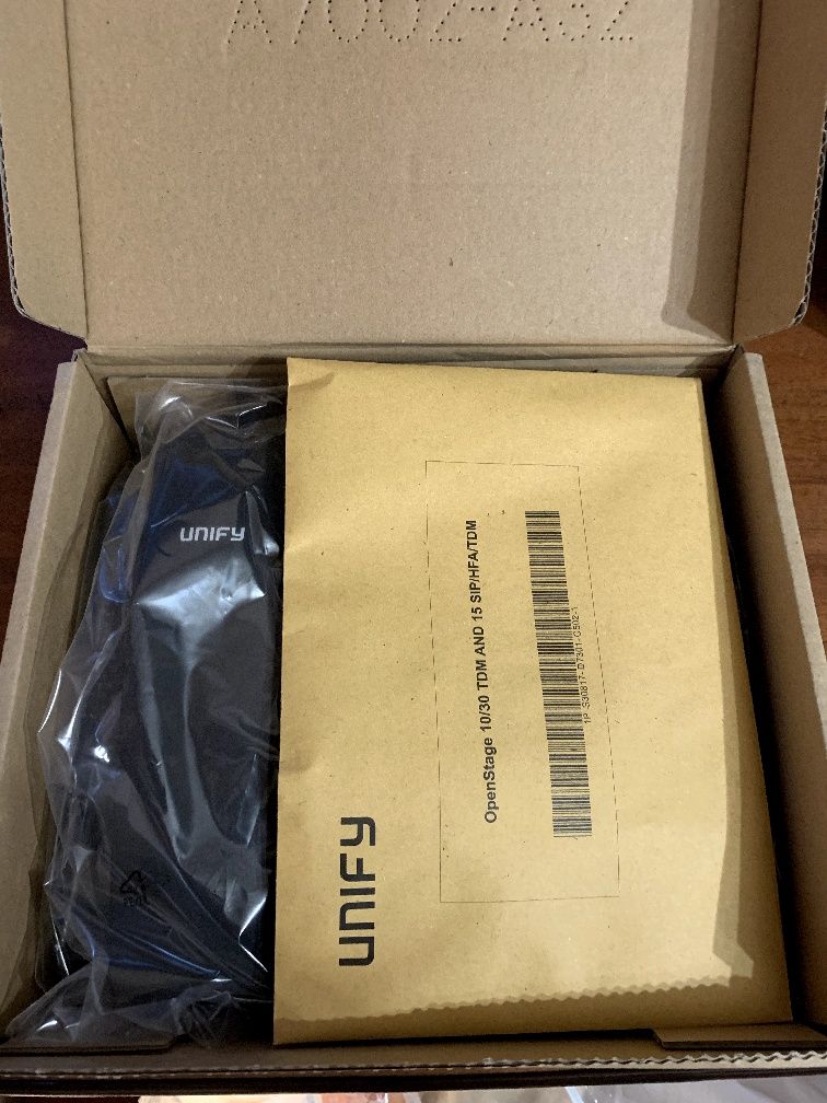 IP-телефон Unify OpenStage 15 T lava (L30250-F600-C175)