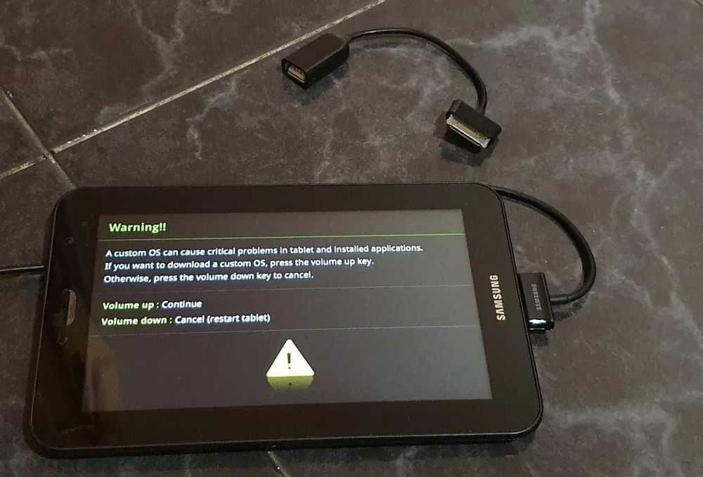 Samsung P6200 Galaxy Tab 7.0 Plus Tablet64564047307522121