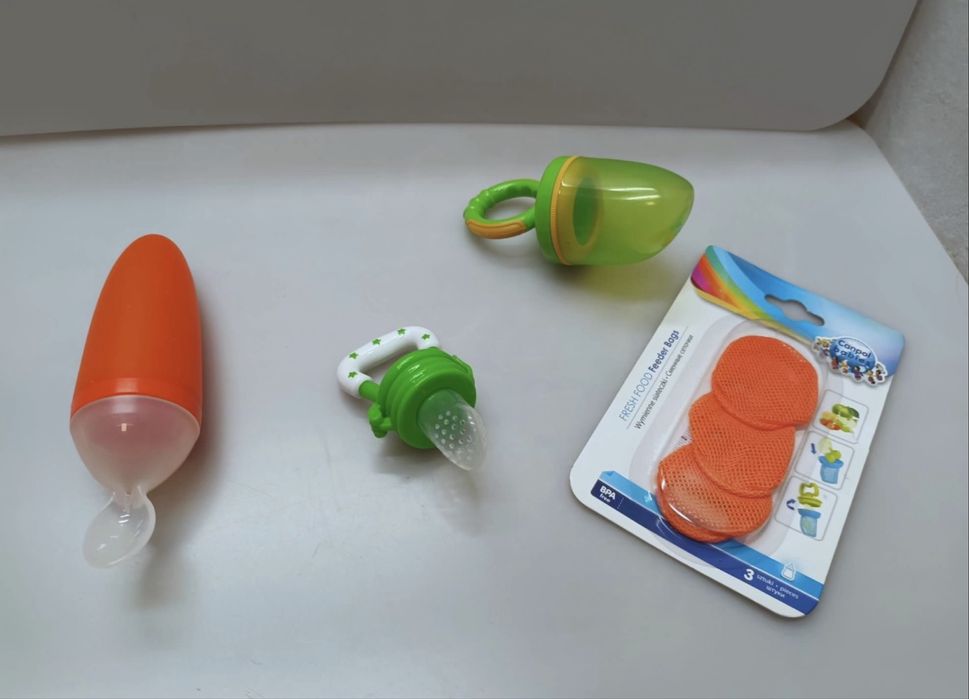 Zestaw BOON łyżeczka z zasobnikiem, smoczek wkładem na owoce,akuku