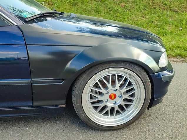 BMW E46 Sedan Touring poszerzenia Przód Wide Body  30 mm