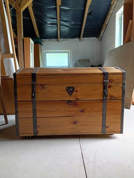 Drewniana skrzynia,kufer
