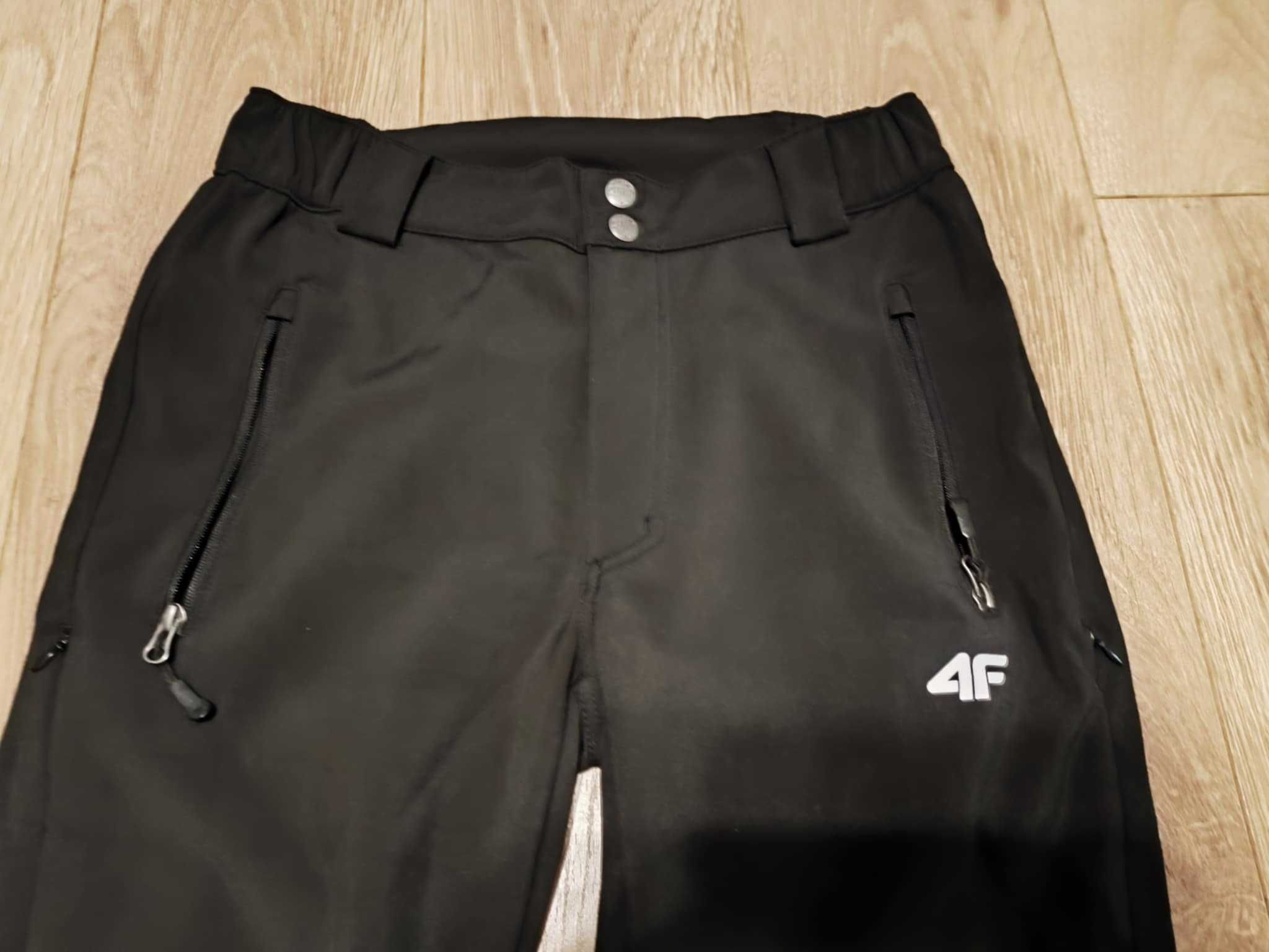 4F SPMT002 spodnie trekkingowe męskie softshell AQUATECH czarne roz. M