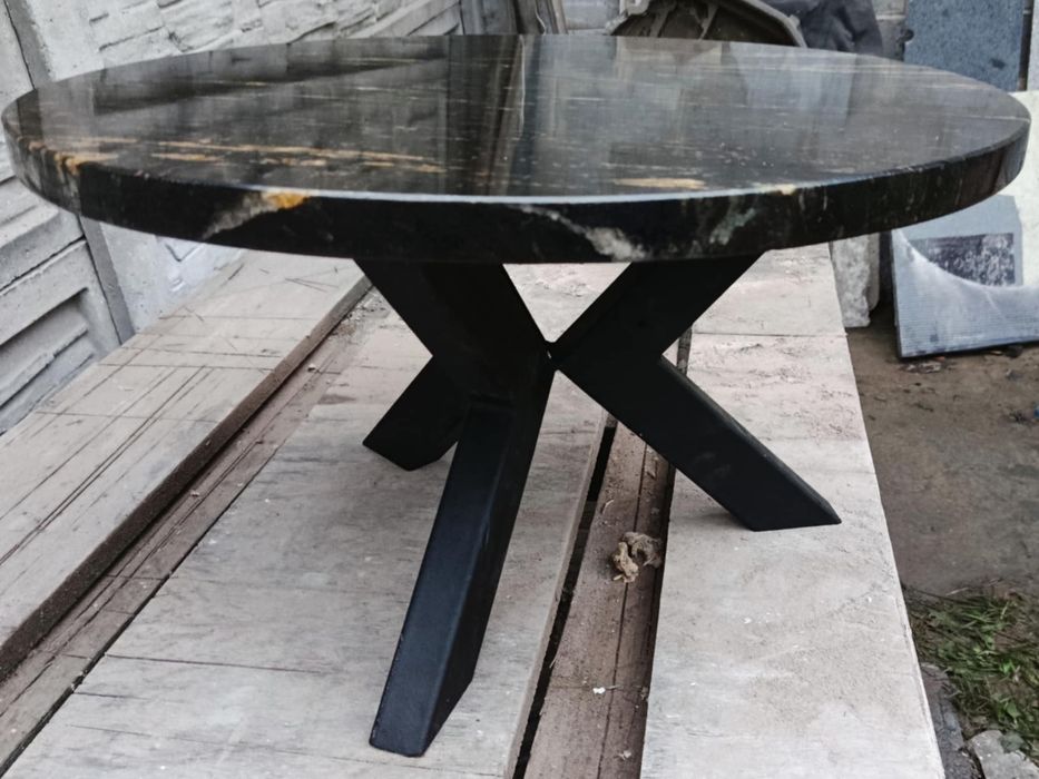 Stolik kawowy z kamienia