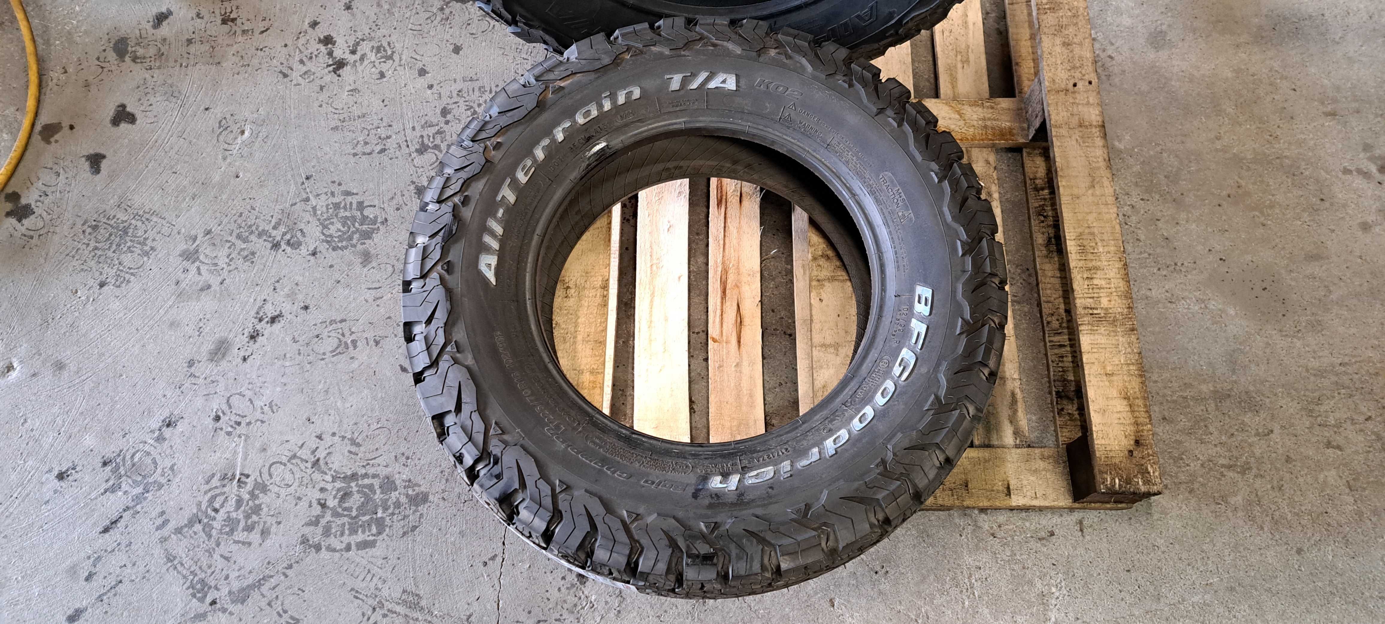 Opony wielosezonowe NOWE 225/70r16 All Terrain T/A KO2