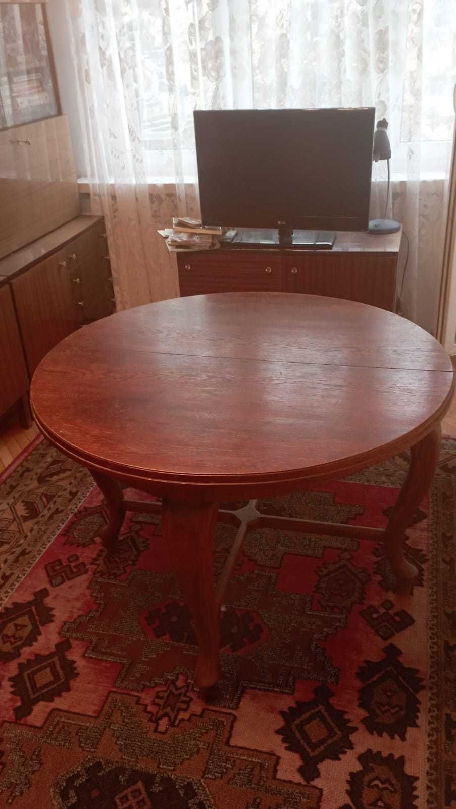Zabytkowy zestaw drewniany Stół i krzesła kredens