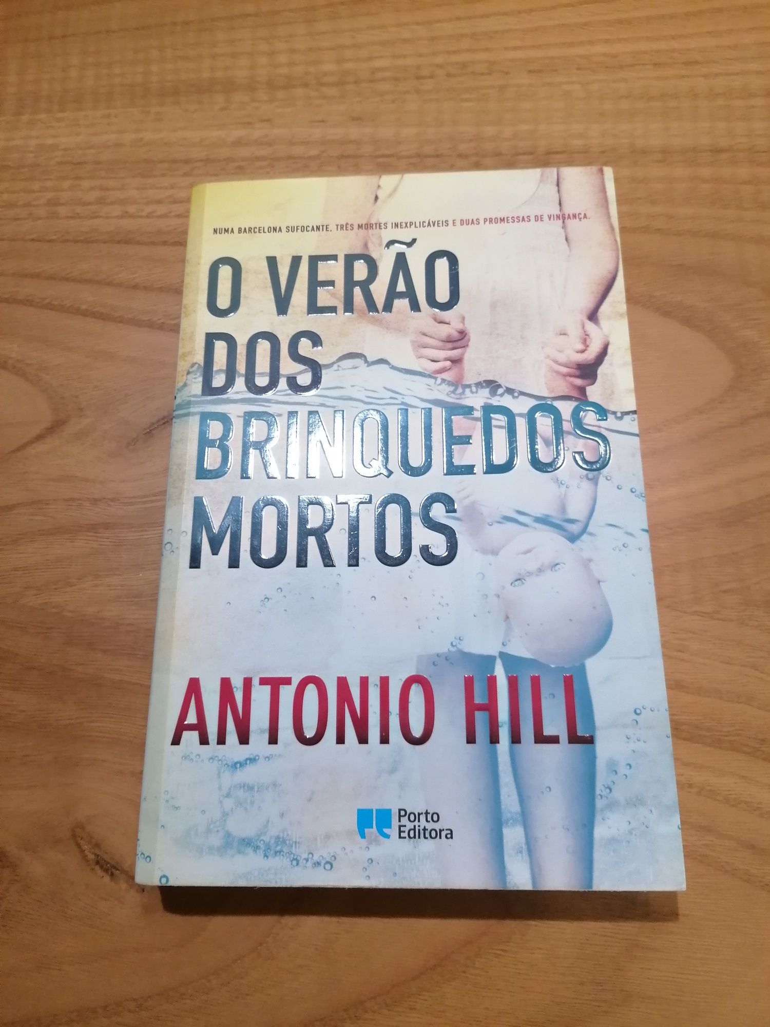 Livros de suspense.
