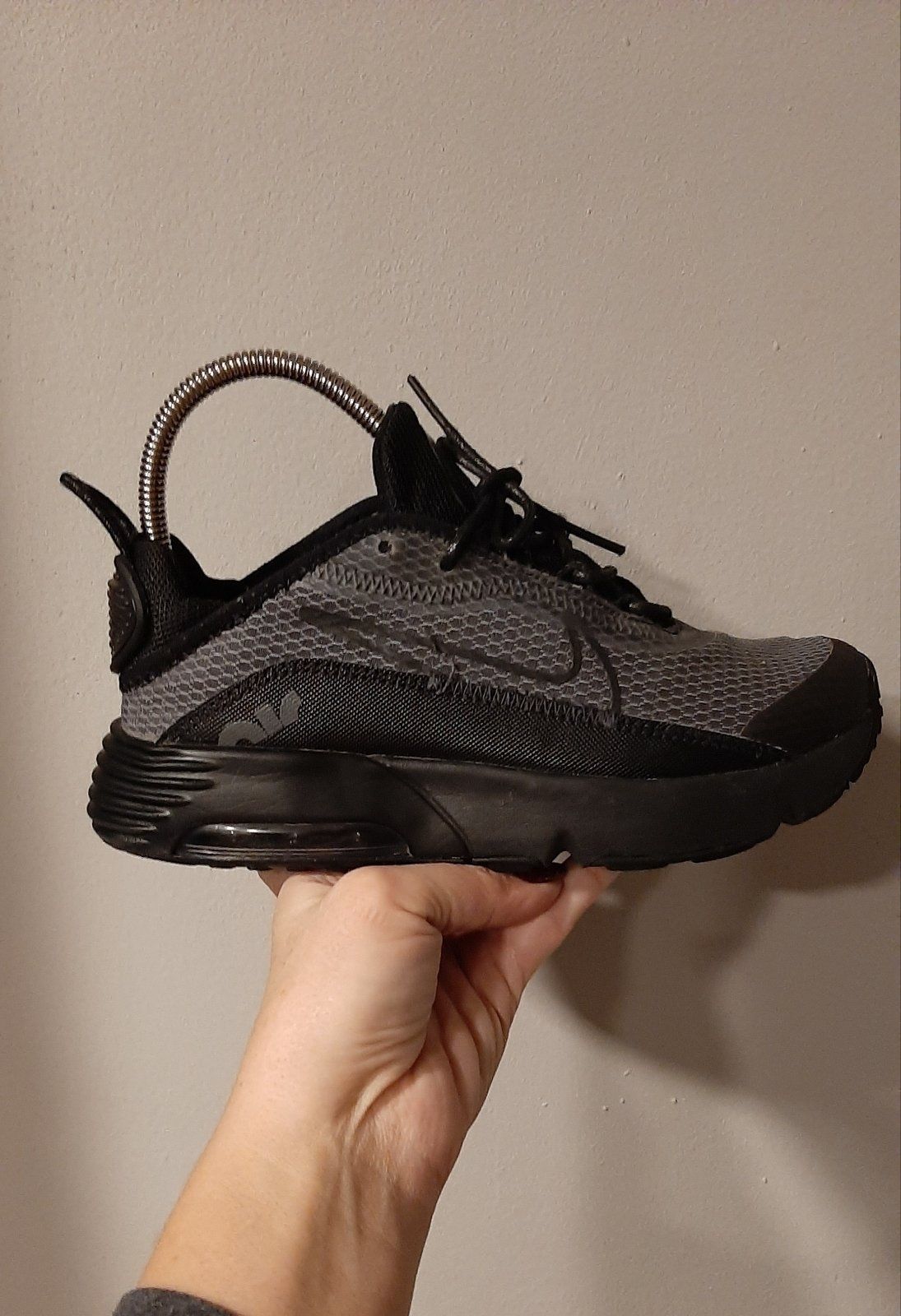 Продам Air Max    .