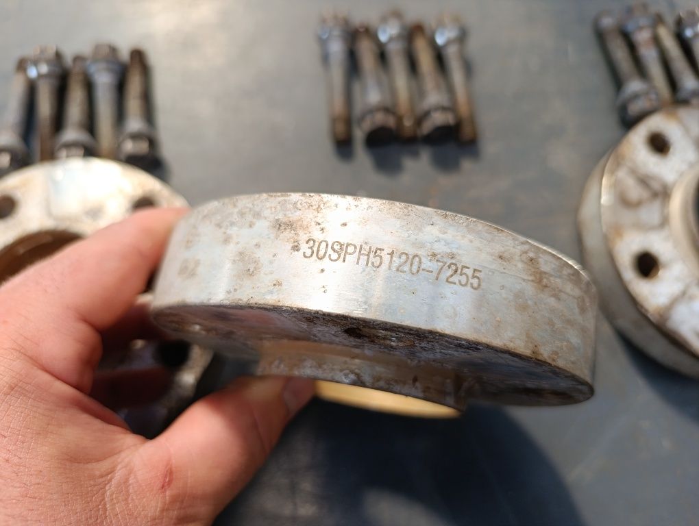 BMW dystanse 3cm,5x120/piasta 72.6.