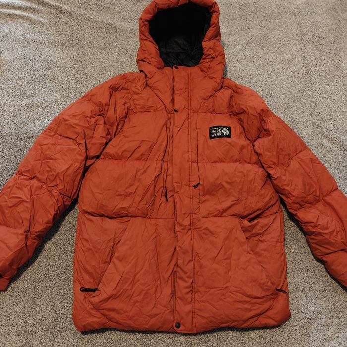 Зимова куртка mountain hardware. Розмір M