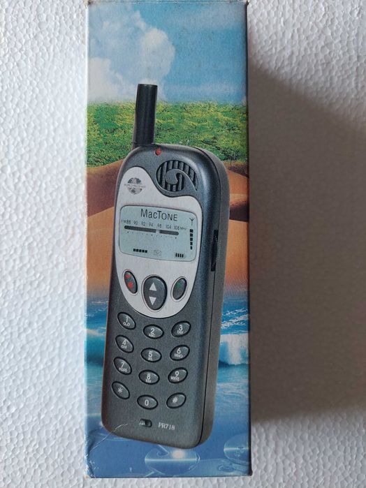 Rádio de Mão com Fones