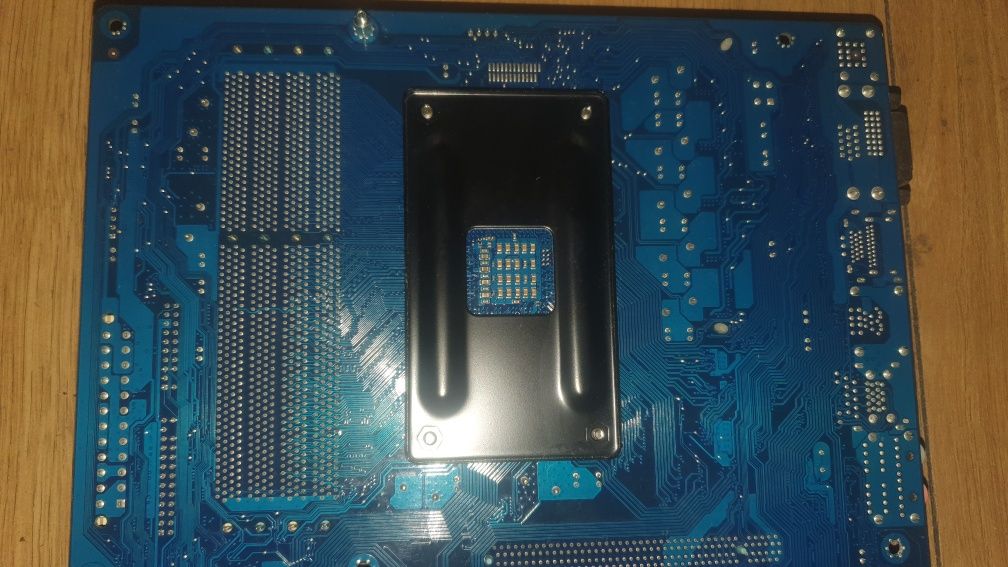 GIGABYTE GA-A75M-UD2H FM1 + A6-3500 3x2.1ghz + DDR3 8GB SK Hynix