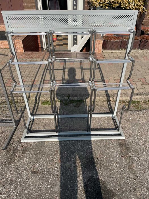 Wyposażenie sklepu odzieżowego