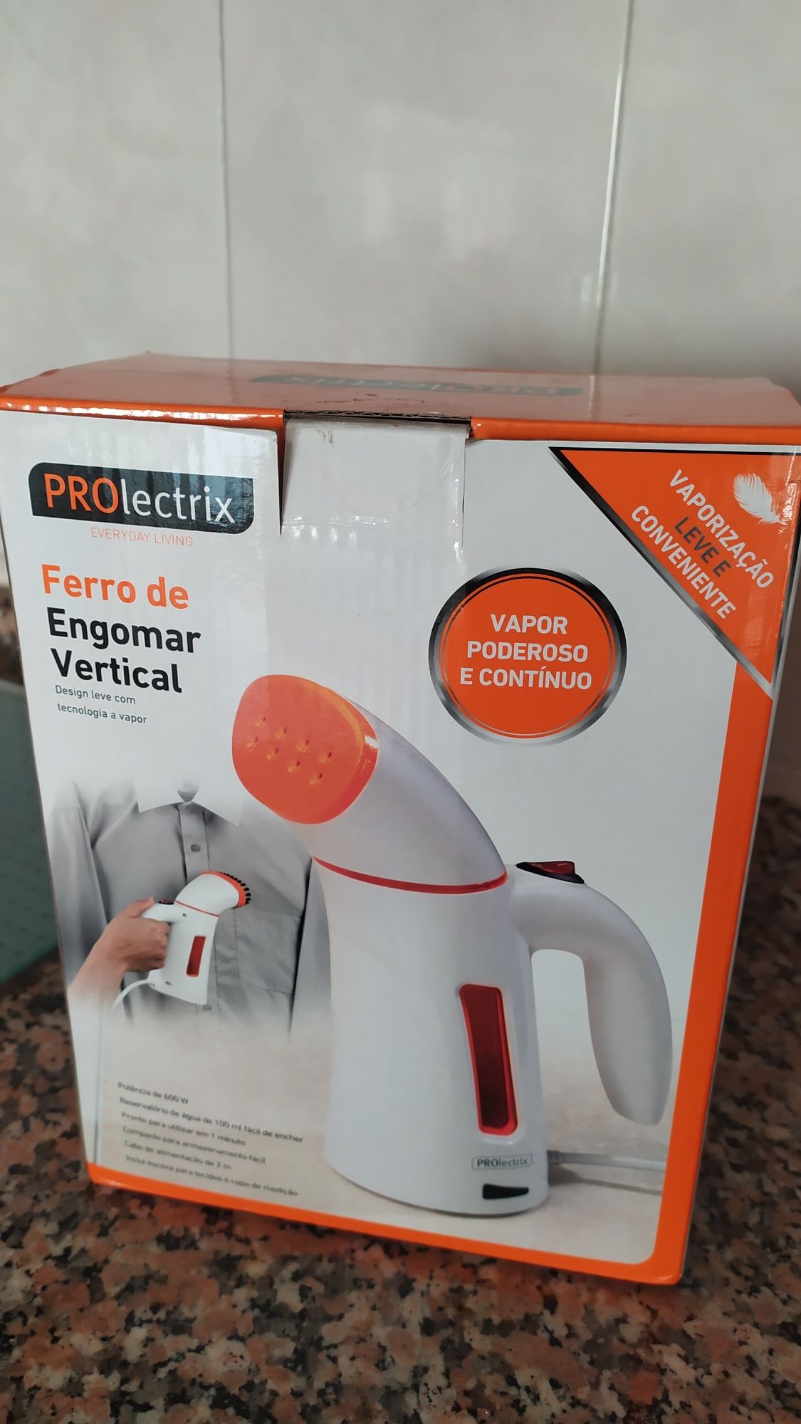 Ferro vertical a vapor