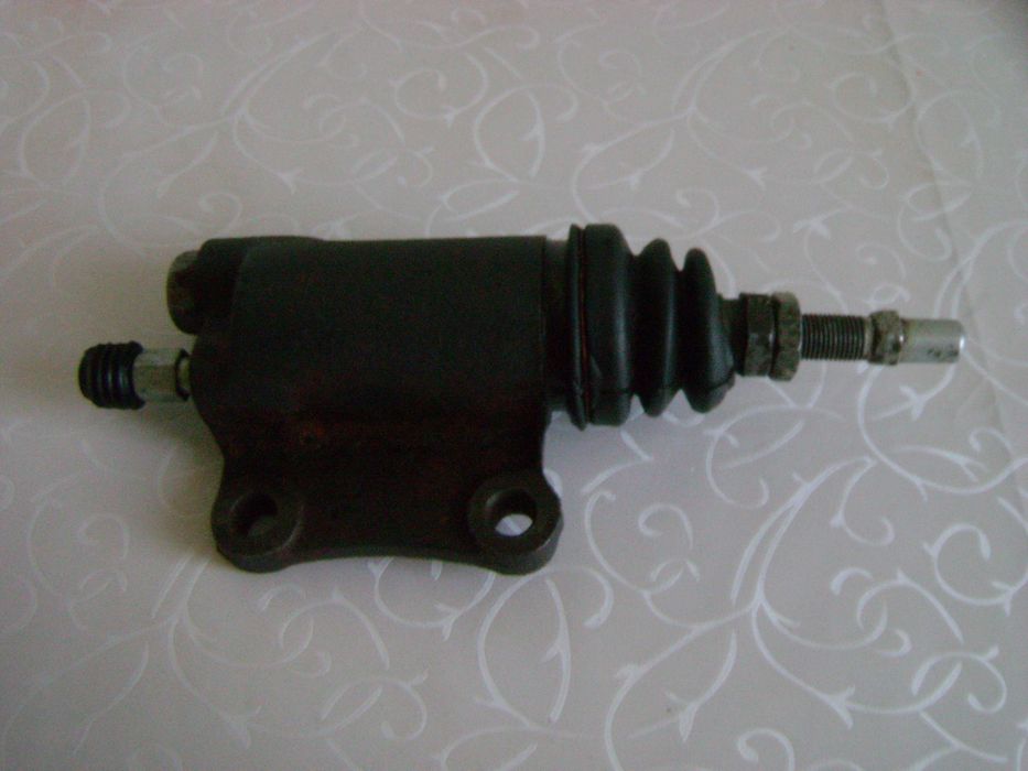 Циліндр зчеплення (сцепления) робочий ГАЗ-24 Волга