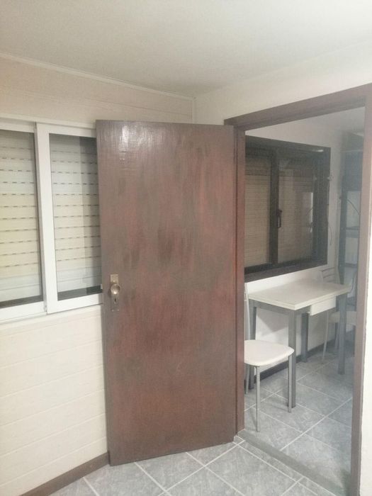 Alugo cama no quarto duplo