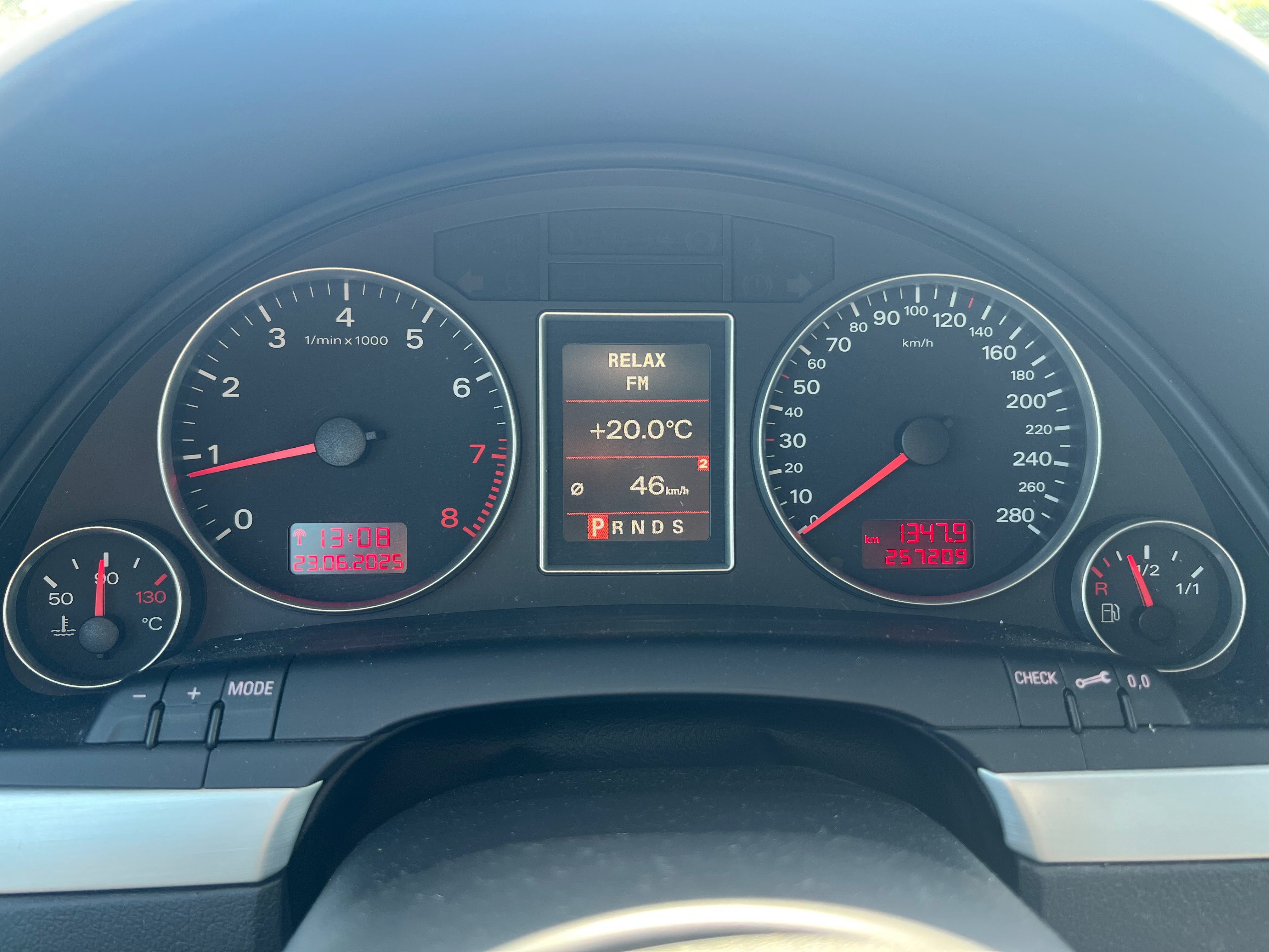 Audi a4 b7 v6-3.2fsi 2006р