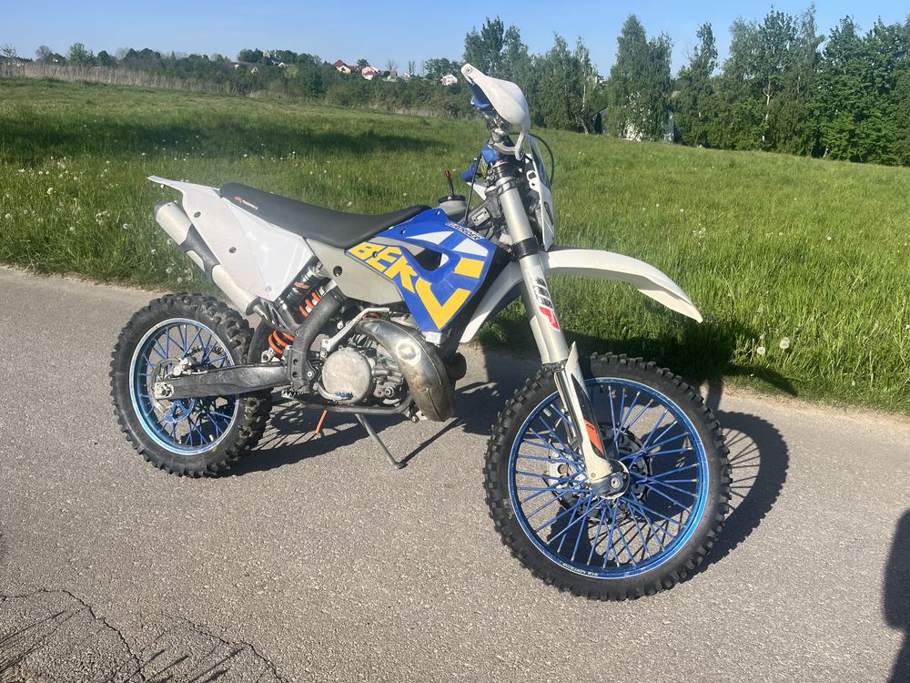 Husaberg te 250 (ktm exc 250 sixdays)