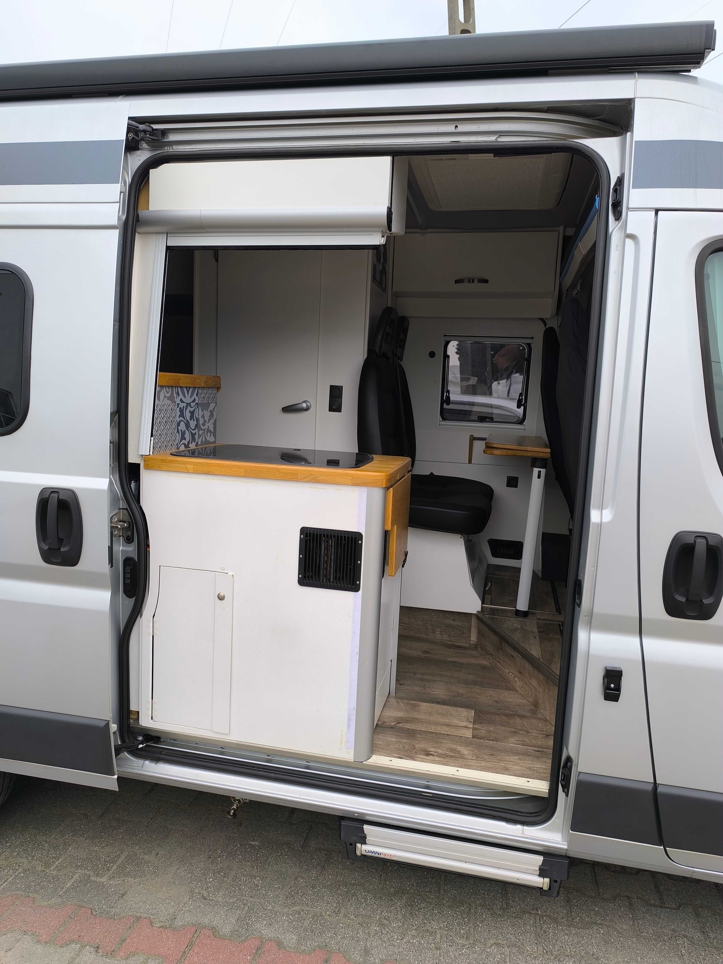 Kamper  Citroen Jumper Relay 2016 rok 140 000 km