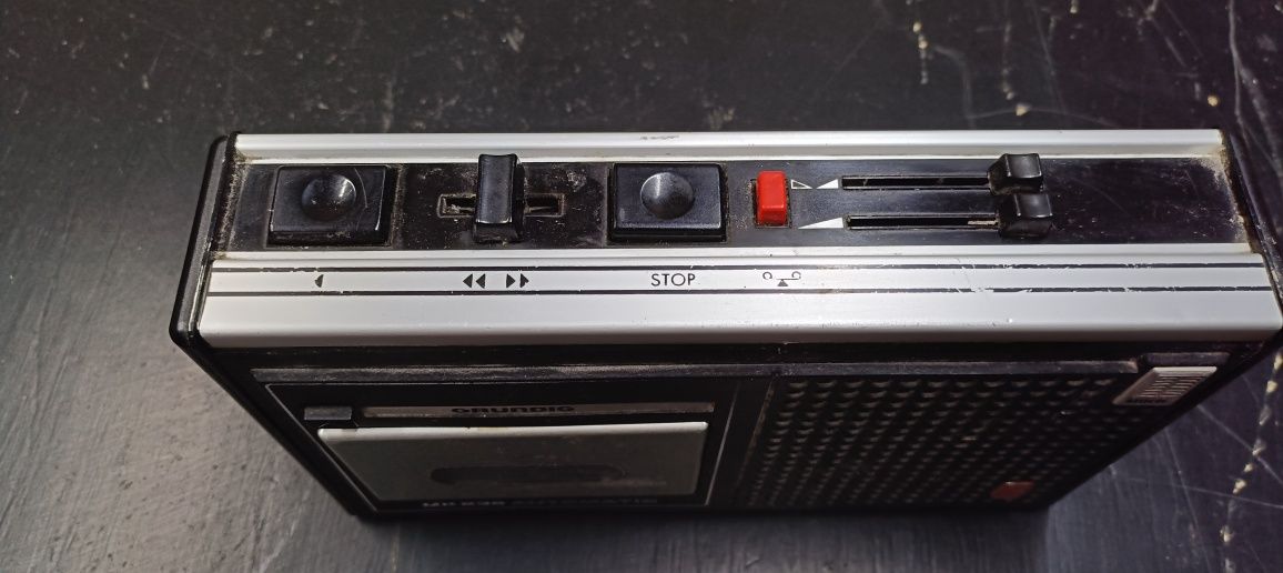 Grundig MK235 automatic