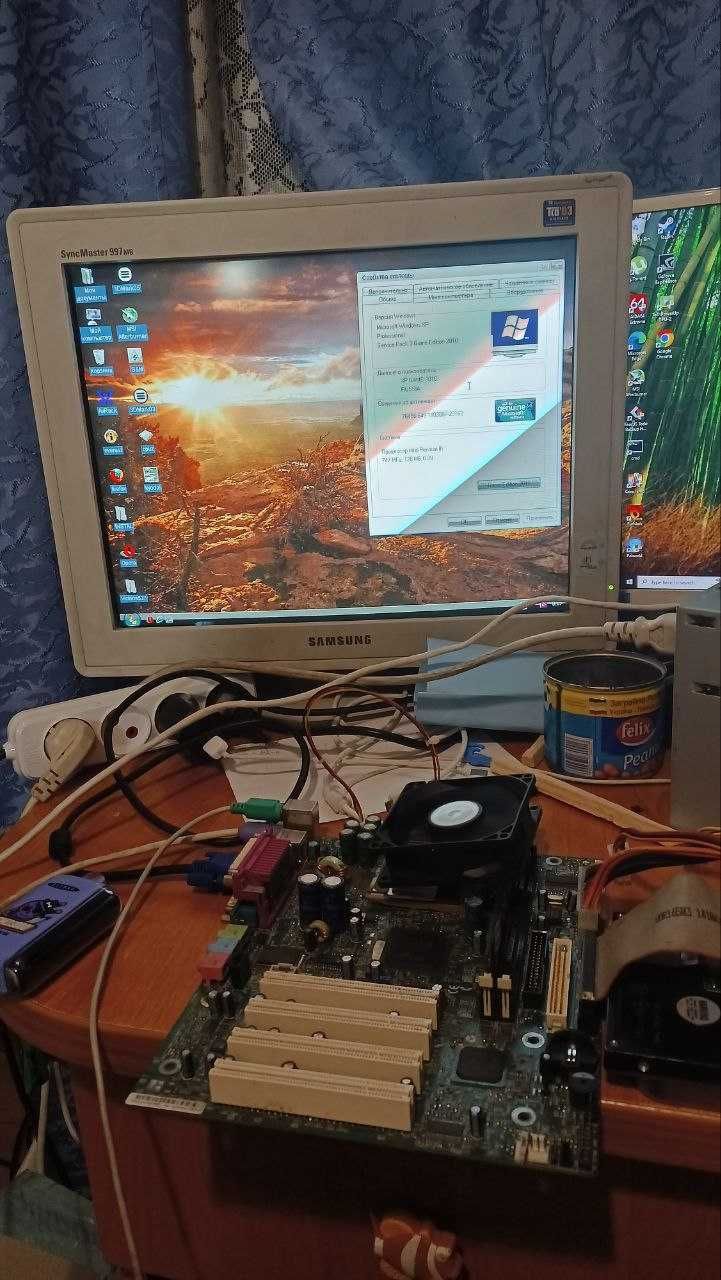 Intel Desktop Board D815EGEW (Socket 370) + Pentium III 750Mhz + 128Mb