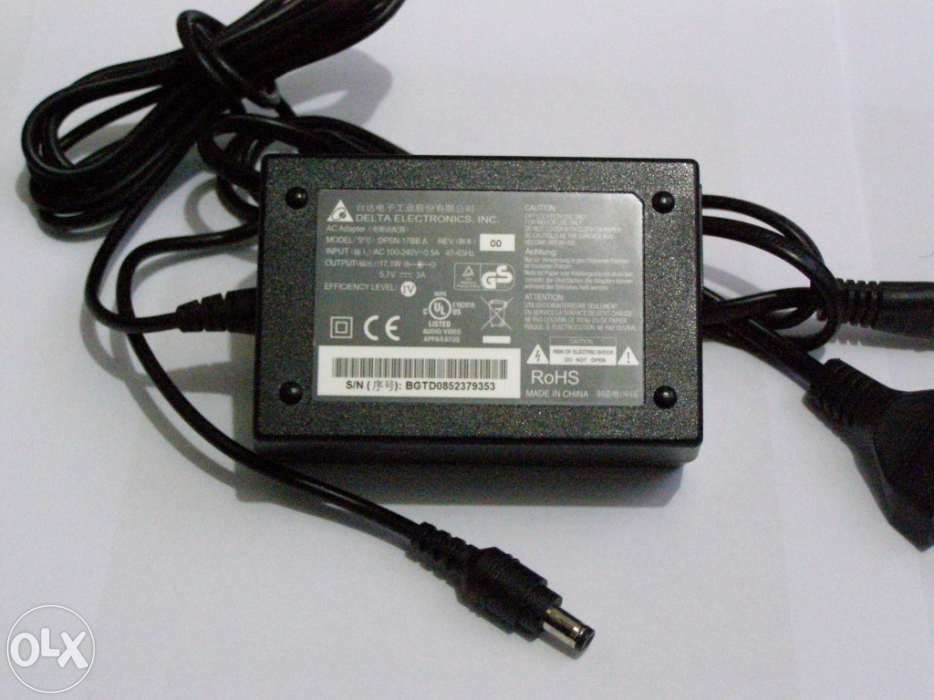 Transformador 240 AC - 5.7Vdc ..3A 17.1W