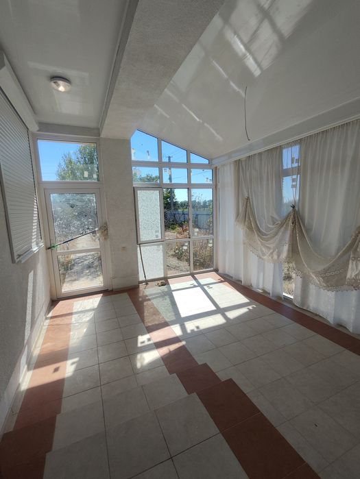 Новый дом рядом с каналом. Торг уместен