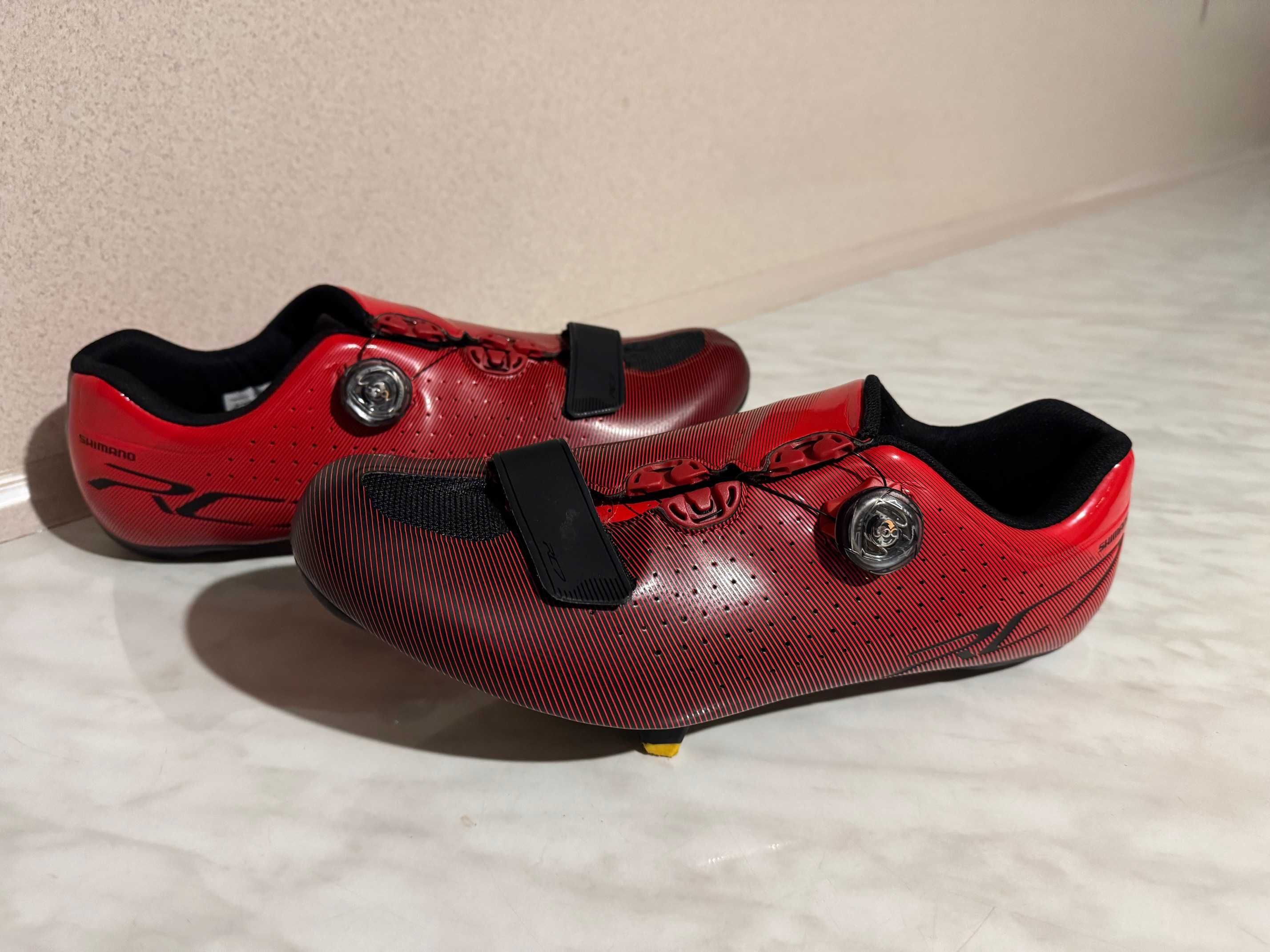Buty kolarskie szosowe Shimano RC7 SH-RC700-S R carbonowa podeszwa