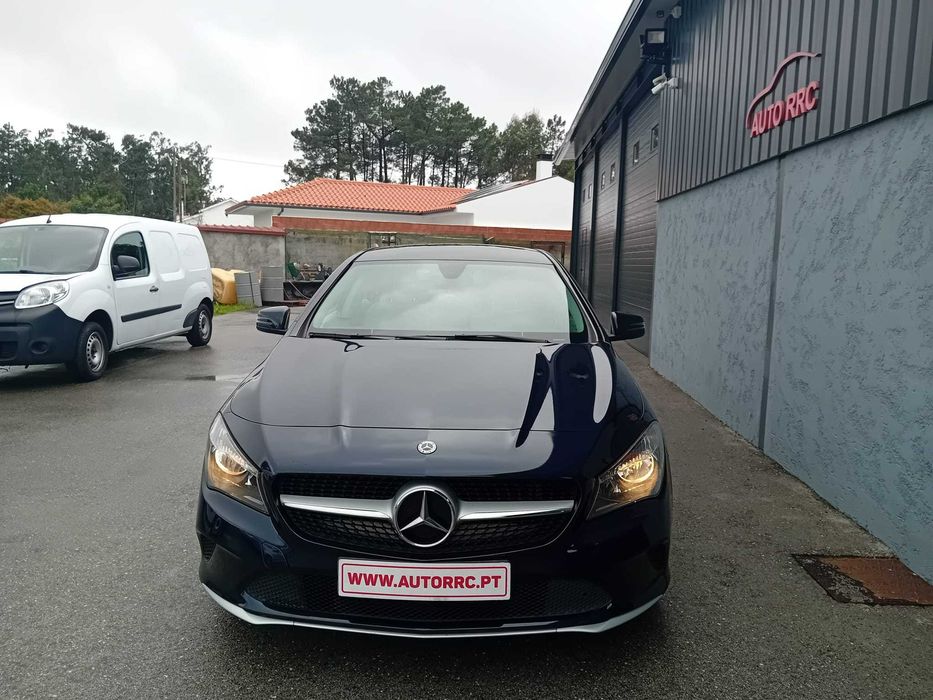 Mercedes CLA 180 cdi ( pequeno sinistro )
