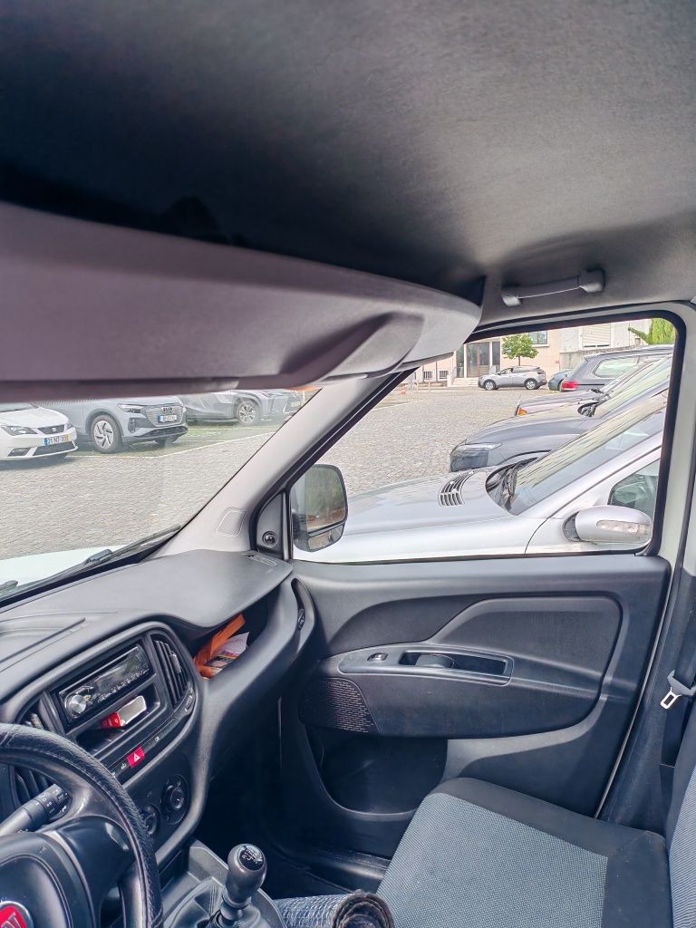 Fiat Doblo XL 1.6 caixa fibrada