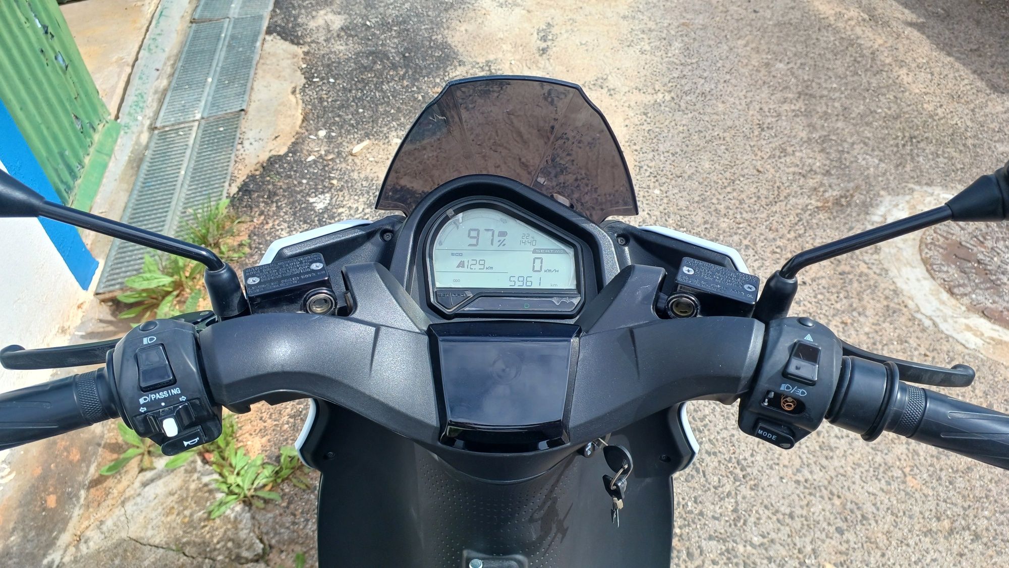 Seat MÓ 125 Elétrica | Abril 2024 | 5.000 km | 4.000€
