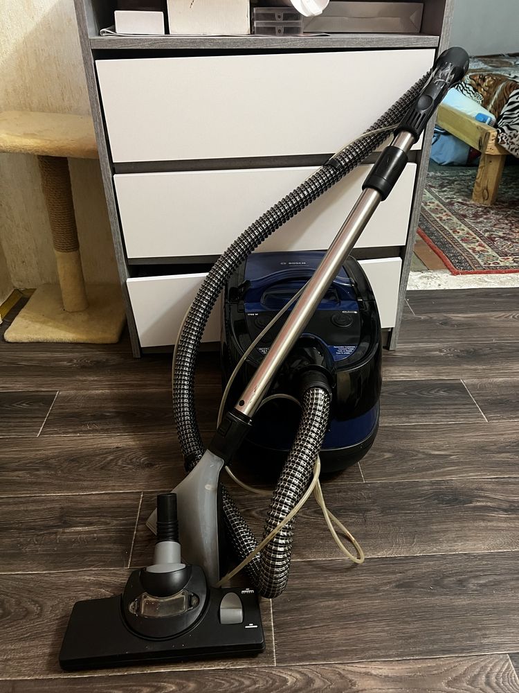 Миючий пилосос bosch