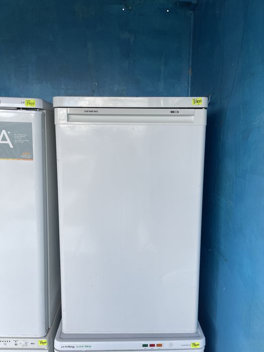 Морозильна камера Siemens 85 см