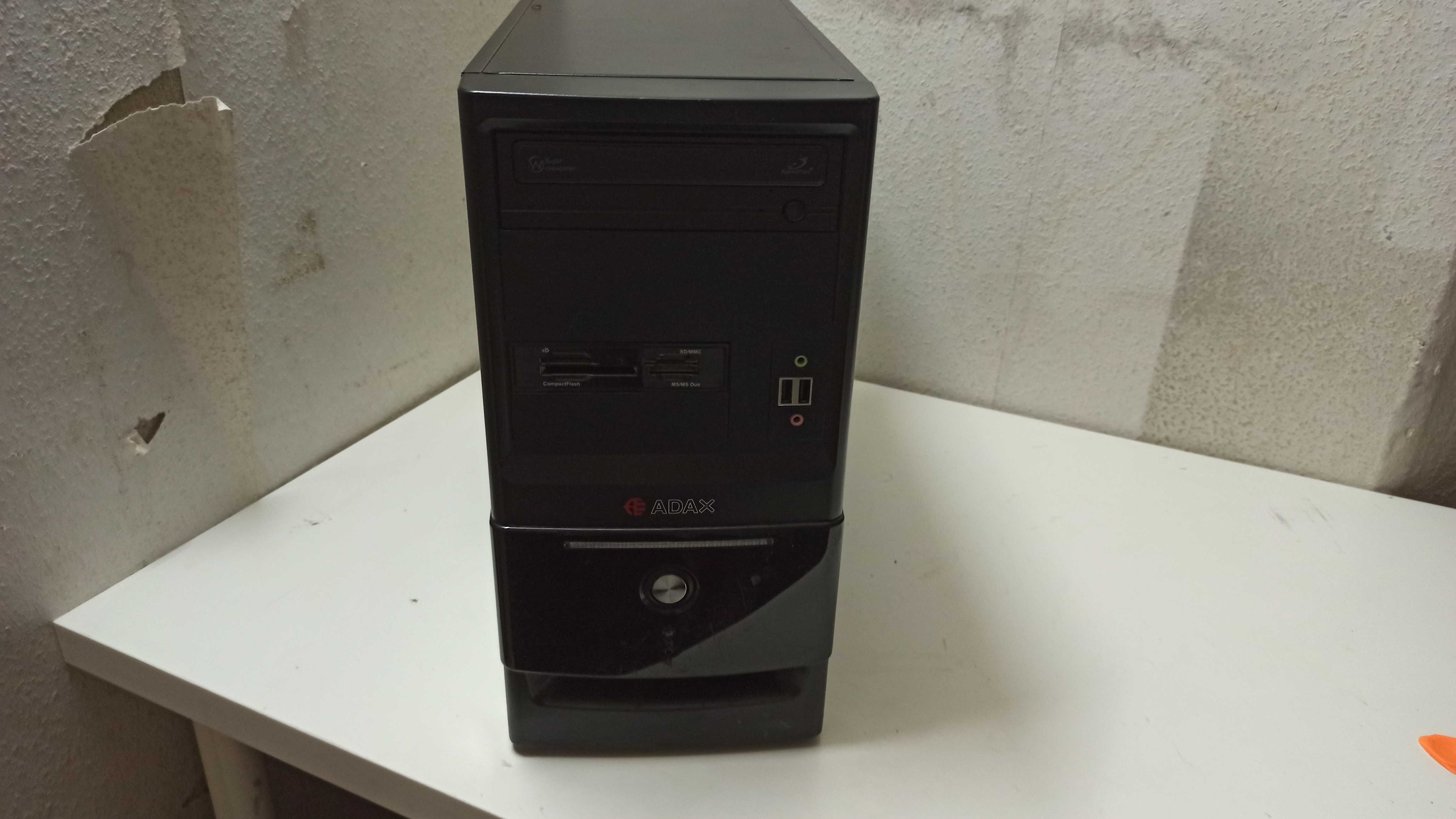 Obudowa Adax mini-tower wraz z stacją kart sd, cd i zasialczem 350W