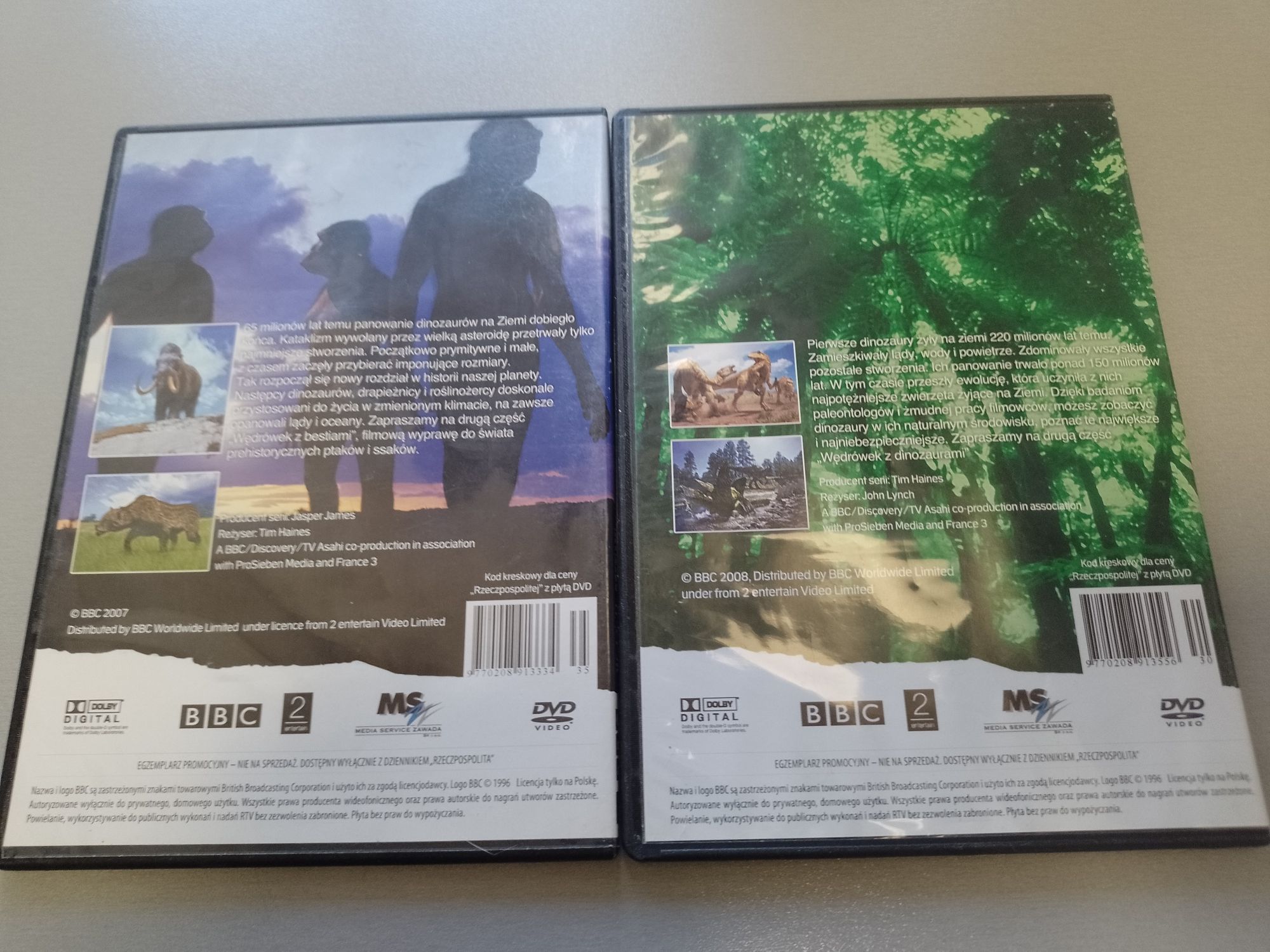 Sprzedam dwa filmy dvd.Wędrówki dinozaurów.