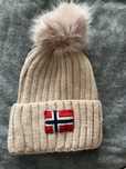 Nowa czapka z haftowana flaga norwegii